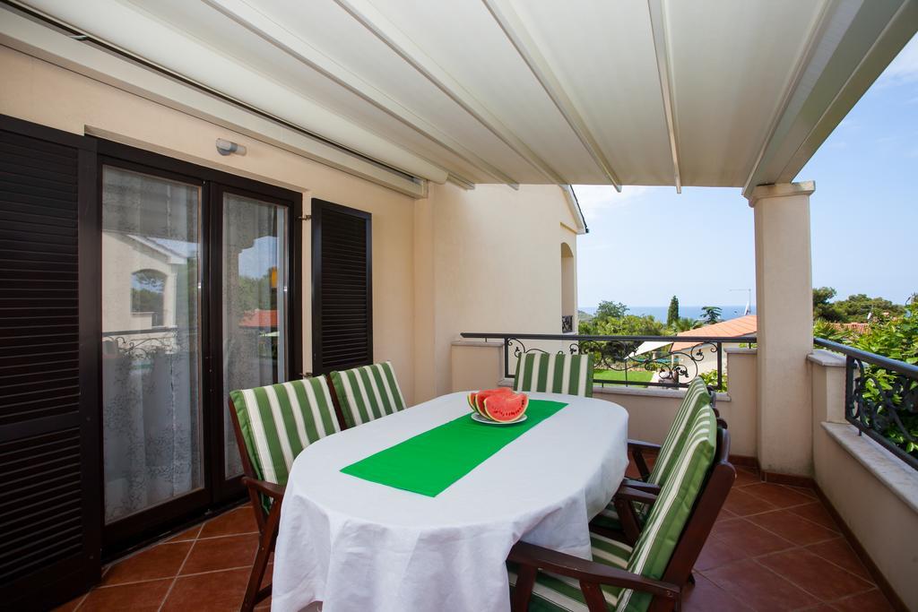 Premium Central Apartments Vrsar Extérieur photo