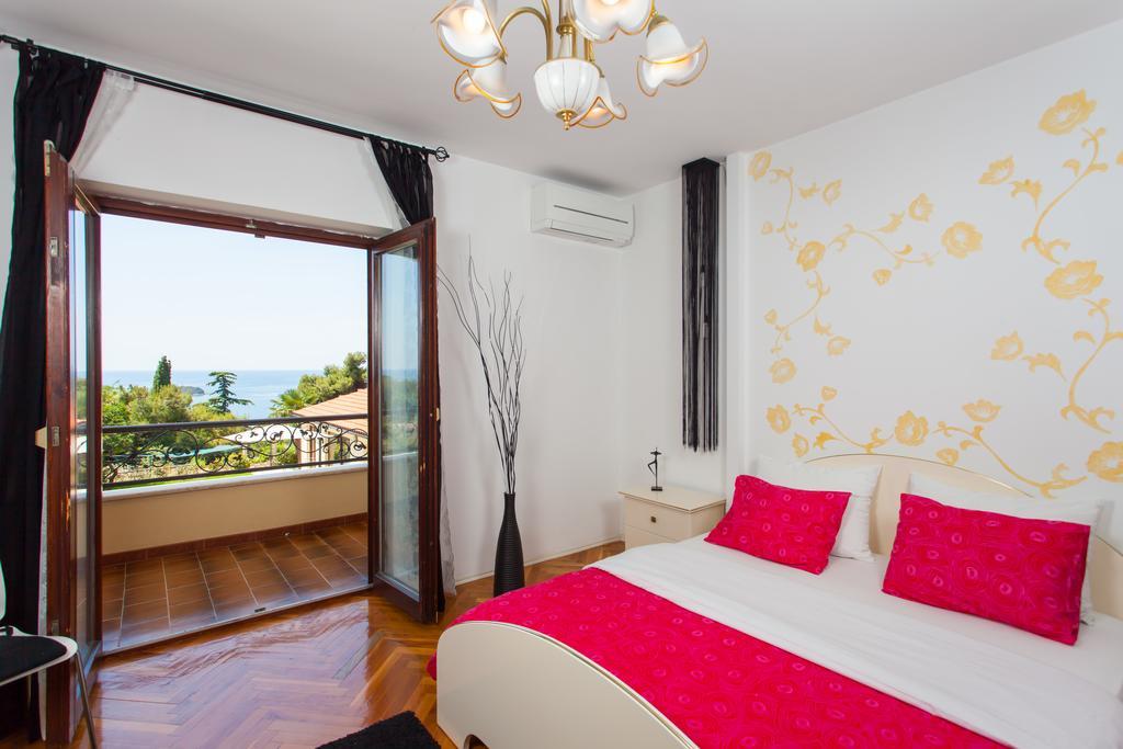 Premium Central Apartments Vrsar Extérieur photo