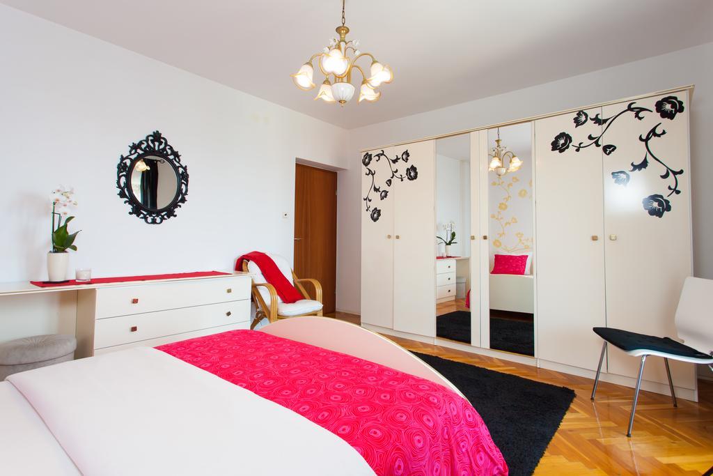 Premium Central Apartments Vrsar Extérieur photo