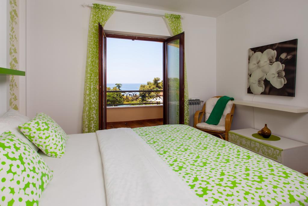 Premium Central Apartments Vrsar Extérieur photo
