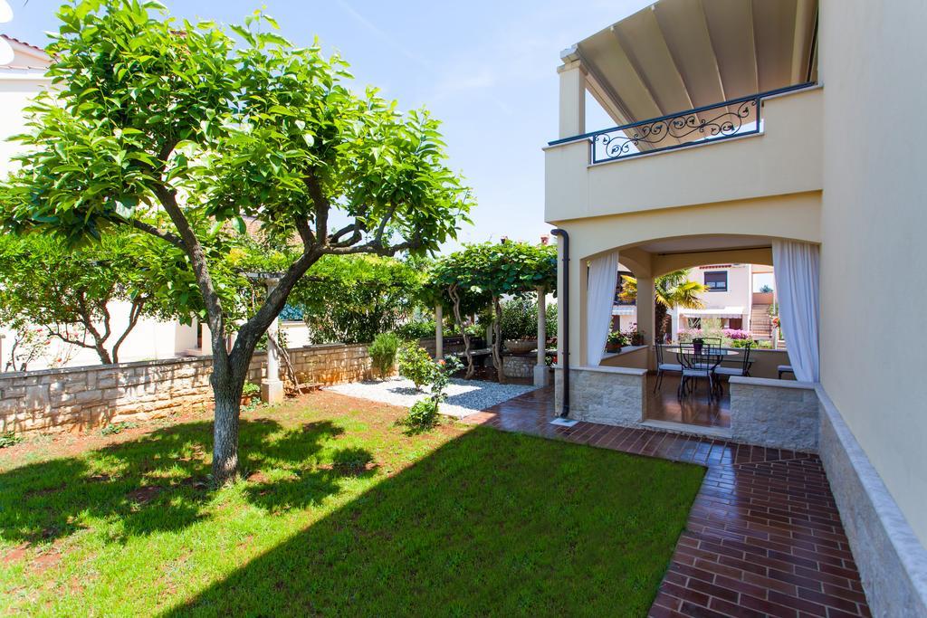 Premium Central Apartments Vrsar Extérieur photo