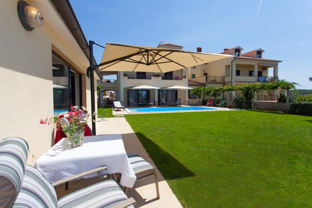 Premium Central Apartments Vrsar Extérieur photo